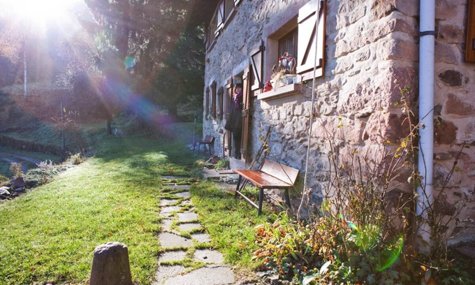 Sainte-Croix-aux-Mines Cottage | Gîte du Pré au Miel au calme, au coeur de l'Alsace. Idéal famille, petit groupe