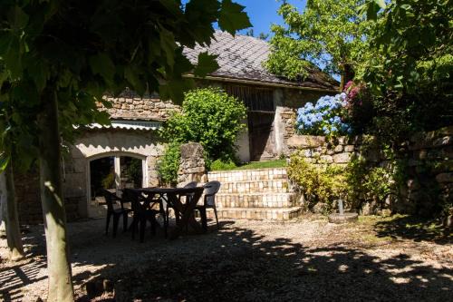 Hautefage Maison | Gite E'table Charlannes
