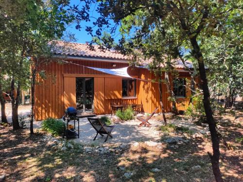 Labastide-de-Virac Chalet De Ski | Gite et cabane écologiques 1000 Pailles