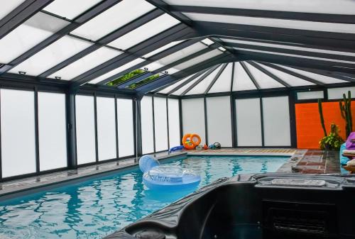 Beaurepaire-sur-Sambre Maison | Gite et espace bien-être piscine, sauna, jacuzzi