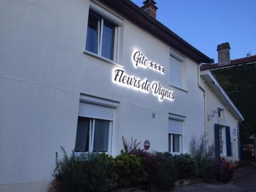 Colombe-le-Sec Appartement | GITE FLEURS DE VIGNES