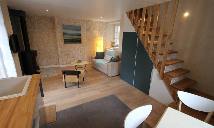 Le Rosais-La Flourie Maison | Gite for 2 persons