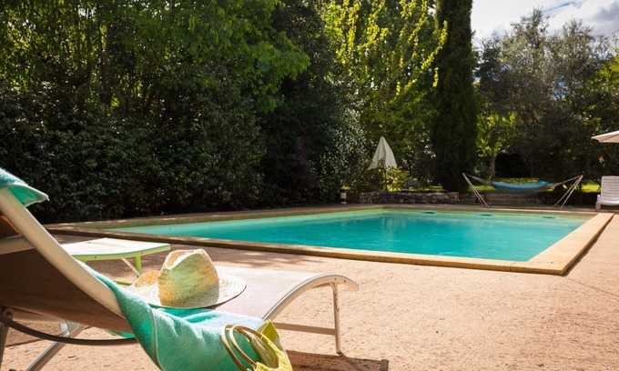 Aubussargues Autre | Gîte pour 8 dans vieux mas avec piscine près d'Uzès dans petit village calme