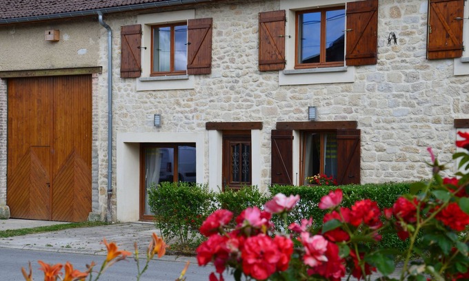 Chatillon-sous-les-Cotes Cottage | AU LOGIS DES CHOUETTES grand gîte 5 CHAMBRES proche Verdun et sites historiques