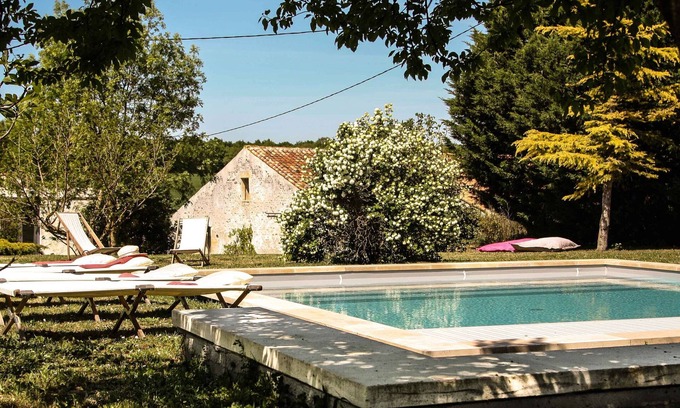 Saint-Coutant-le-Grand Cottage | Gîte "Ile de Ré" avec Piscine de 7x7m, à 20 minutes des plages