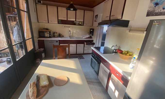 Mesnois Appartement | Gîte in a typical village, 10 minutes from Lac de Granvaud and 15 minutes from Chalain.