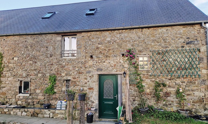 Nicorps Maison | Gîte in Normandy with llamas - ideal for families and groups, 8 to 10 people.
