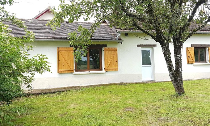 Sarrazac Maison | Gite dans hameau calme à louer.