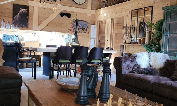 Marignier Appartement | Gite dans Chalet Résidentiel :Ski /montagne/Decouverte Haute Savoie /6 pers