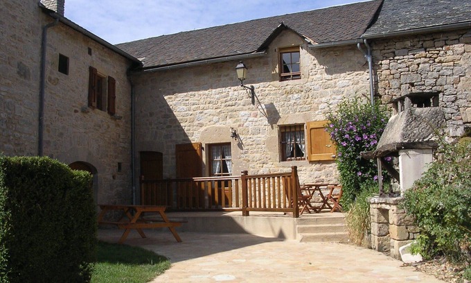 Lavernhe Maison | Gîte in the heart of the Parc des Grands Causses, typical of the Aveyron region animals welcome