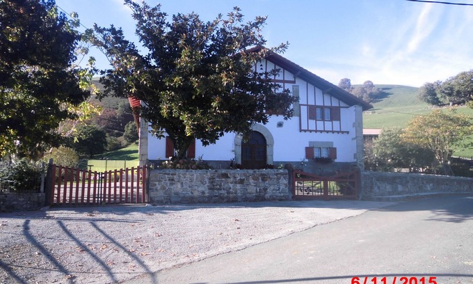 Helette Appartement | gîte au coeur du Pays Basque sur une exploitation en activitée