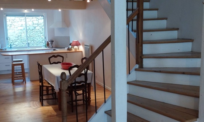Mourvilles-Hautes Maison | Gite au village