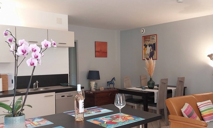 Labastide-Marnhac Maison | Gite l'Estable: old stable restored into a refined gite 10 km from Cahors.
