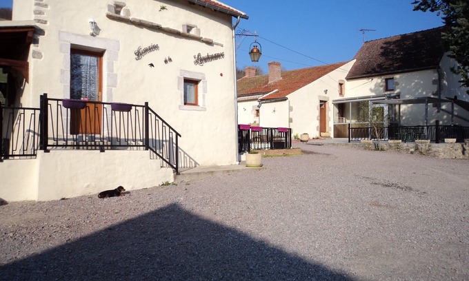 Bransat Maison | gite la lieutenance a la campagne accepte les animaux