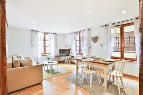 Kaysersberg-Vignoble Appartement | Gite "La Maison Jaune" à Kaysersberg avec garage