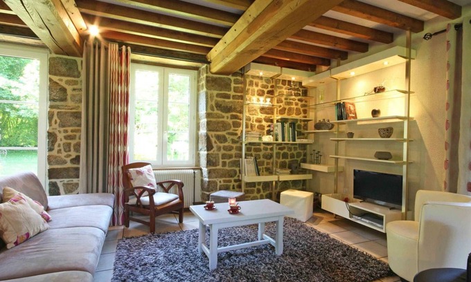 Les Monts-d'Andaine Cottage | Gite La Sauvagère, 5 bedrooms, 10 persons