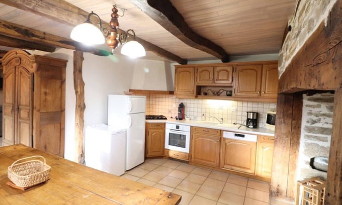 Lapeyrugue Cottage | Gite Lapeyrugue, 2 bedrooms, 4 persons