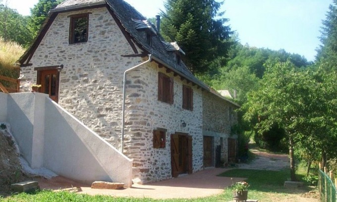 Lapeyrugue Cottage | Gite Lapeyrugue, 2 bedrooms, 4 persons