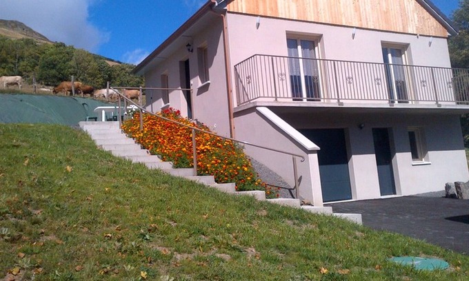 Lavigerie Cottage | Gite Lavigerie, 2 bedrooms, 4 persons
