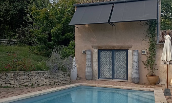 Saint-Saturnin-les-Apt Maison | Gite le petit colibri provençal cottage by the pool