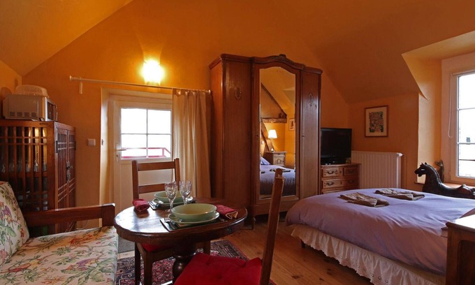 Le Merlerault Cottage | Gite Le Merlerault, 1 bedroom, 2 persons
