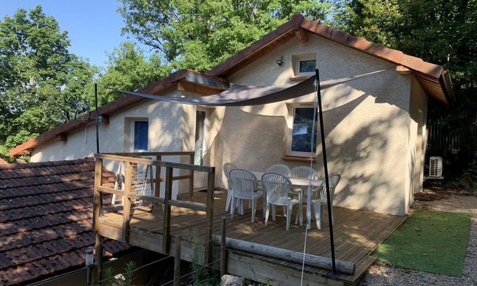 Cremieu Maison | Gîte Le petit "nice" à proximité de la cité médiévale Crémieu