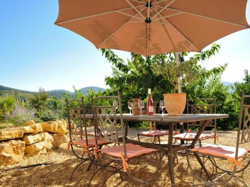 Merindol-les-Oliviers Maison | Gite Les Aiguillans