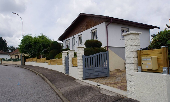 Saint-Nabord Maison | Gite Les Myrtilles quartier calme proche ville