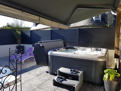 Trelevern Maison | Gite MERLIN Spa Privatif et Sauna