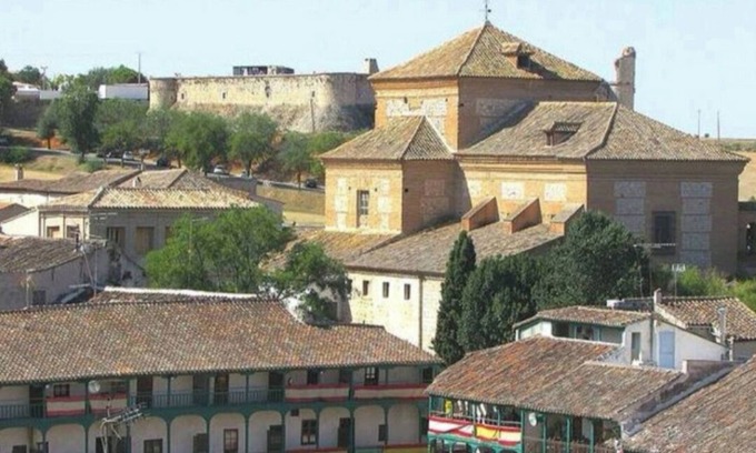 Chinchon Maison | Appartement avec vue magnifique sur la Plaza Mayor