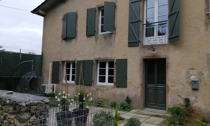 Labatut Appartement | GITE NEUF 3 étoiles grand confort au pays des gaves parking prive