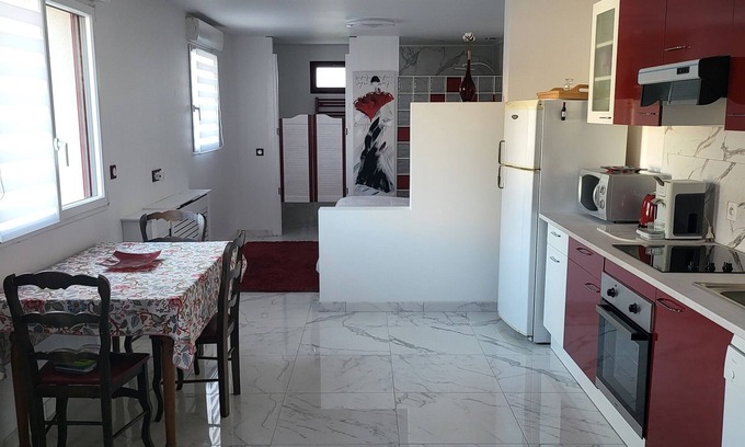Saint-Clement-des-Levees Appartement | Gîte en bords de loire dans la banlieue saumuroise,dans un village à la campagne