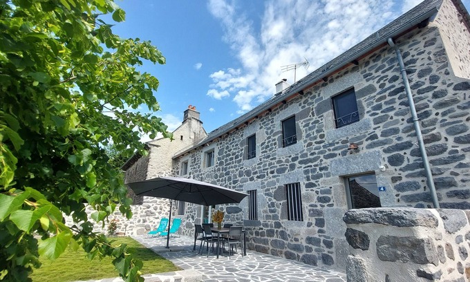 Cassuejouls Maison | Gite on the heights of Cassuéjouls