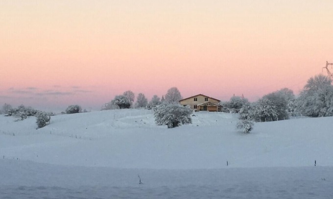 Frasne Chalet De Ski | Gite pleine nature