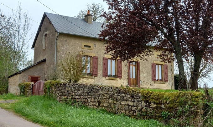 Saint-Gratien-Savigny Maison | MORVAN.Jolie maison entièrement rénovée.Ideal familles(3ch)Grand terrain.Vue.
