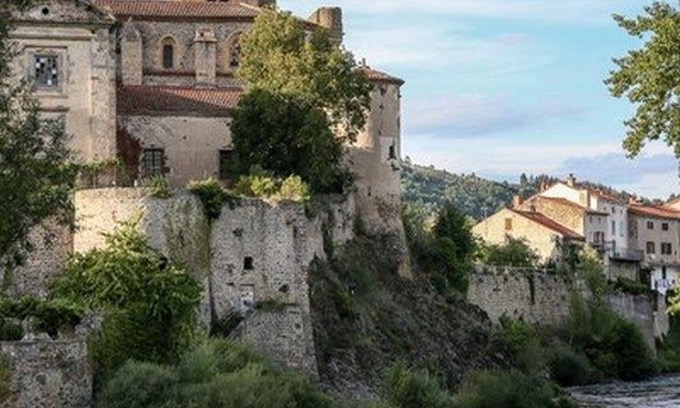 Saint-Julien-des-Chazes Cottage | Gîte Saint-Julien-des-Chazes, 5 pièces, 9 personnes