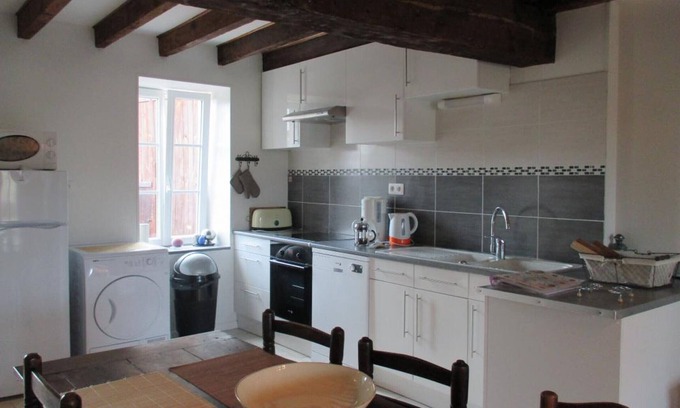 Saint-Priest-d'Andelot Cottage | Gite Saint-Priest-d'Andelot, 2 bedrooms, 4 persons