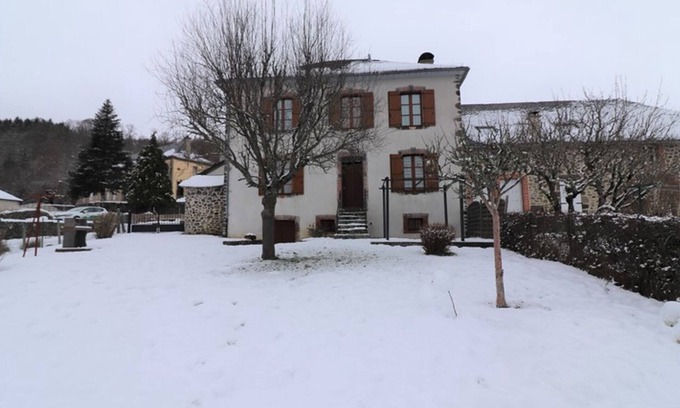 Sainte-Eulalie Cottage | Gite Sainte-Eulalie, 5 bedrooms, 9 persons