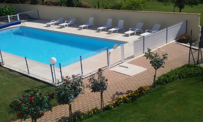 Touvre Cottage | Gite Touvre, 2 bedrooms, 4 persons