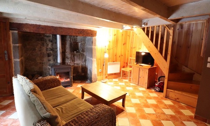 Valuejols Cottage | Gite Valuéjols, 2 bedrooms, 4 persons