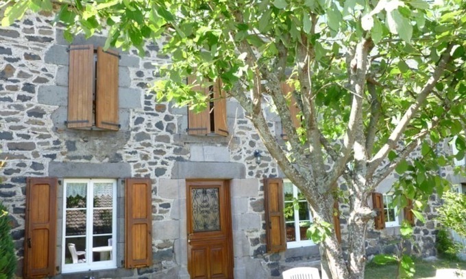 Valuejols Cottage | Gite Valuéjols, 4 bedrooms, 10 persons