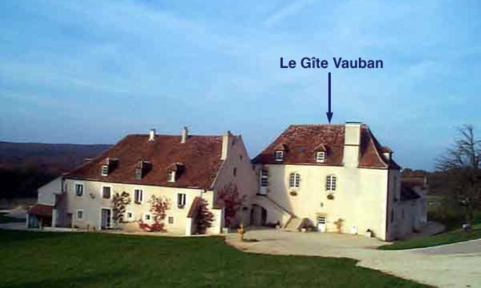 Asquins Maison | Gite Vauban