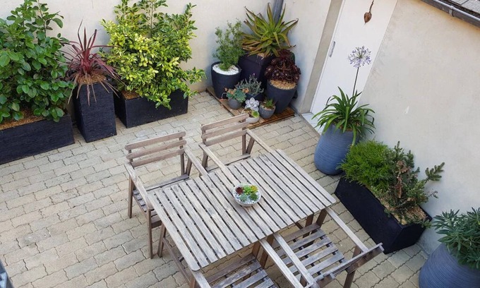 Saint-Vaast-la-Hougue Appartement | Gîte avec terrasse, abritée du vent, sans vis à vis, à 200m d'une belle plage..