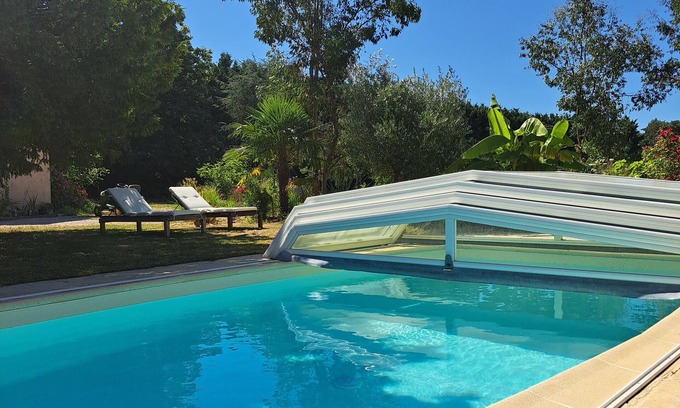 Pezou Maison | Gite avec piscine au milieu d'un ranch. Vendôme. 45 min paris tgv