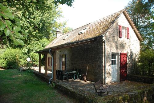 Saint-Julien-aux-Bois Maison | Gites Chateau le Bois
