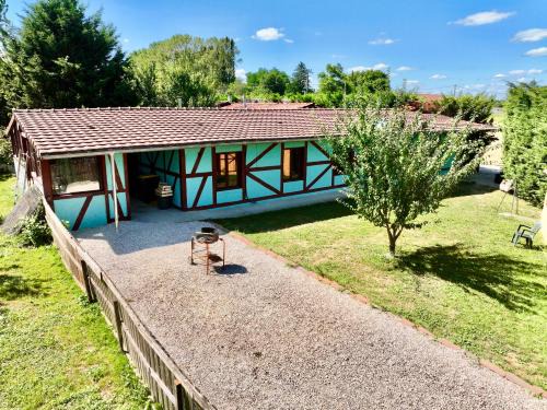 Montpont-en-Bresse Maison | Gites de la Pyramide