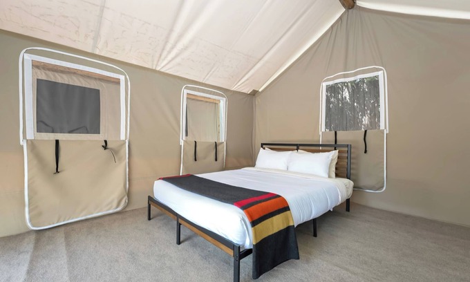 Poudre Park Maison | Glamp 12- Mountain Maple