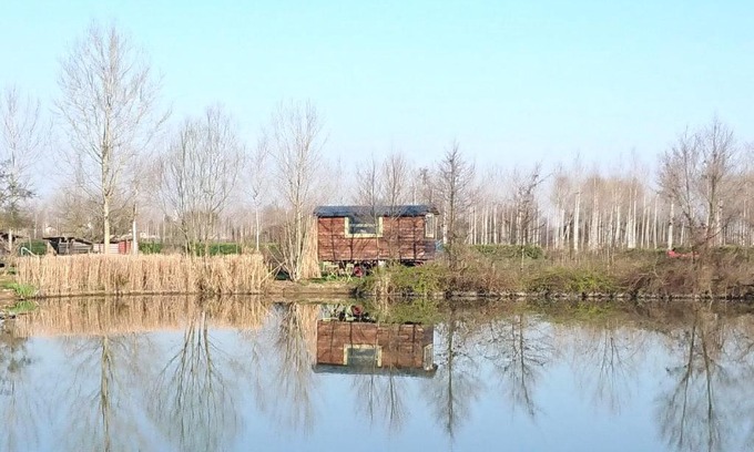 Albairate Maison | Glamping Casetta sul lago 2