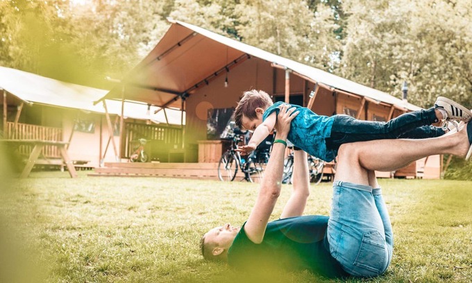 Beerze Cabine | Glamping on the river side