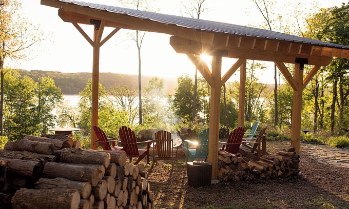 Conesus Maison | Glamping RV Overlooking Conesus Lake Finger Lakes Region Fire Pit A/C and Pool